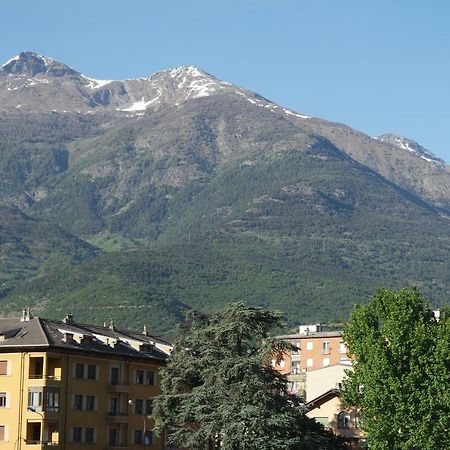 Appartamento A 100 Metri Da Piazza Della Repubblica Aria Condizionata Aosta Kültér fotó